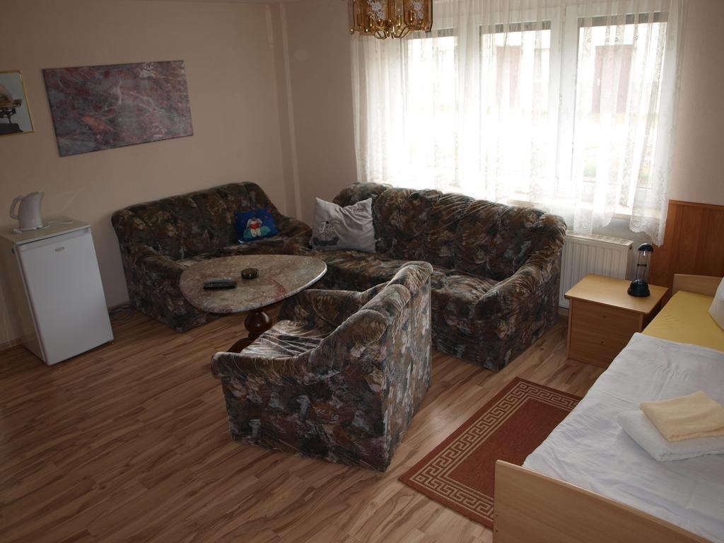 Die Frohliche Einkehr Pension Siebenlehn Стая снимка
